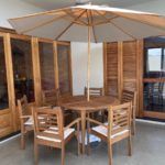 Conjunto Mesa E 4 Cadeiras Madeira Munik Furo Para Ombrelone